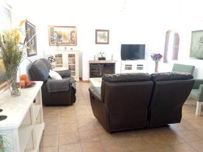 AB NOV 24 frei: Large finca with pool and heating near Portocolom-- F 195