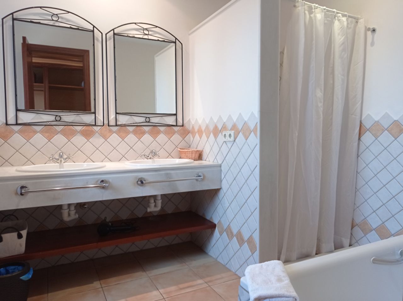 AB NOV 24: Grosse Finca mit allen Extras bei S Horta - Cala Dor --- F 181