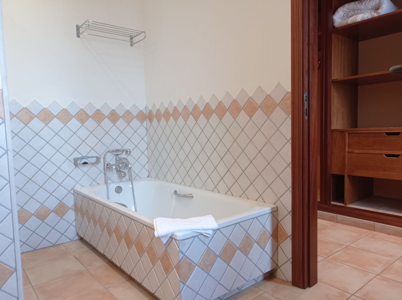 AB NOV 24: Grosse Finca mit allen Extras bei S Horta - Cala Dor --- F 181