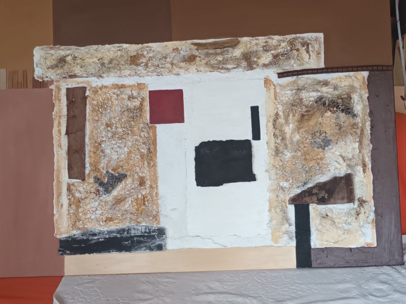 Acrylic image with natural materials