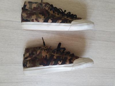 ADIDAS Turnschuhe !!! NEUWERTIG!!!