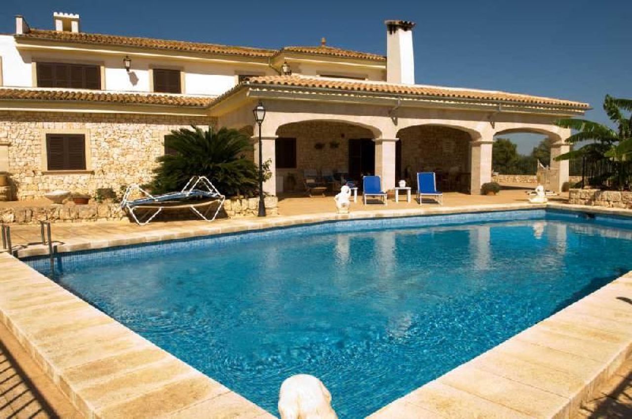 Ubicación de ensueño de finca agrícola con fantástica vista al mar cerca de Porto Cristo