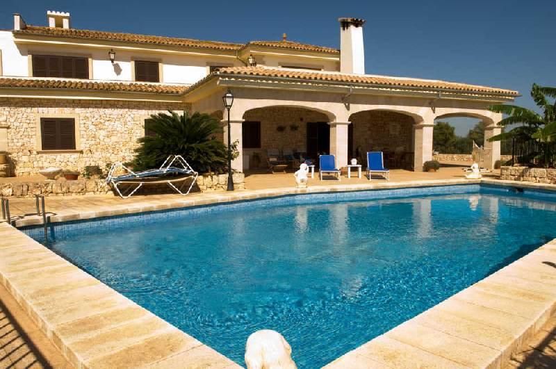 Ubicación de ensueño de finca agrícola con fantástica vista al mar cerca de Porto Cristo