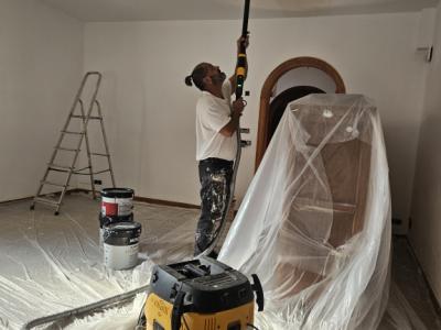 Allrounder Gärtner  bietet Hilfe im Garten