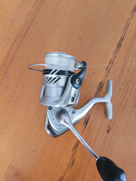 Caña de pescar de fibra de carbono fxxt24mh y carrete crossfire lt 3000-cxh