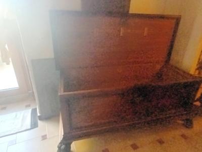 Antike Holzkommode - Truhe