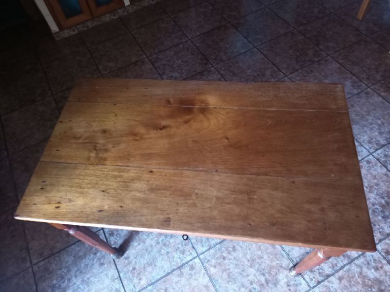 Antiker Beistelltisch