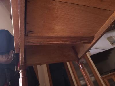 Antiker Beistelltisch