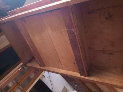 Antiker Beistelltisch