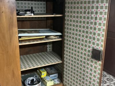 Antiker Kirschholzschrank – massive Handarbeit, original, ca. 19. Jh. – zerlegbar