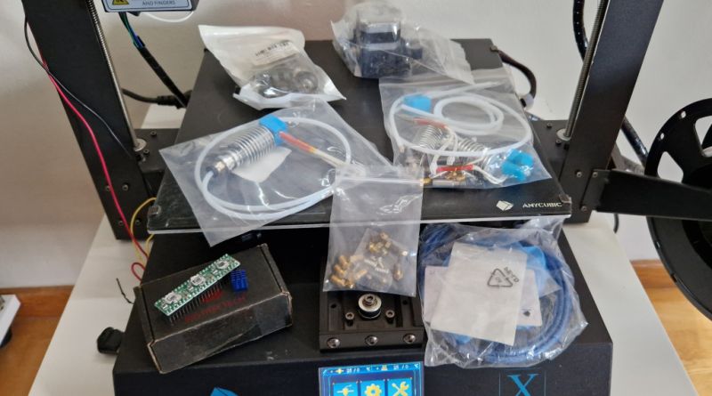 Anycubic Mega X - 3D printer with accessories and filament