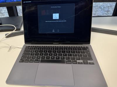 Apple MacBook Air M1 13"