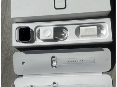 Apple Watch 4 Silver