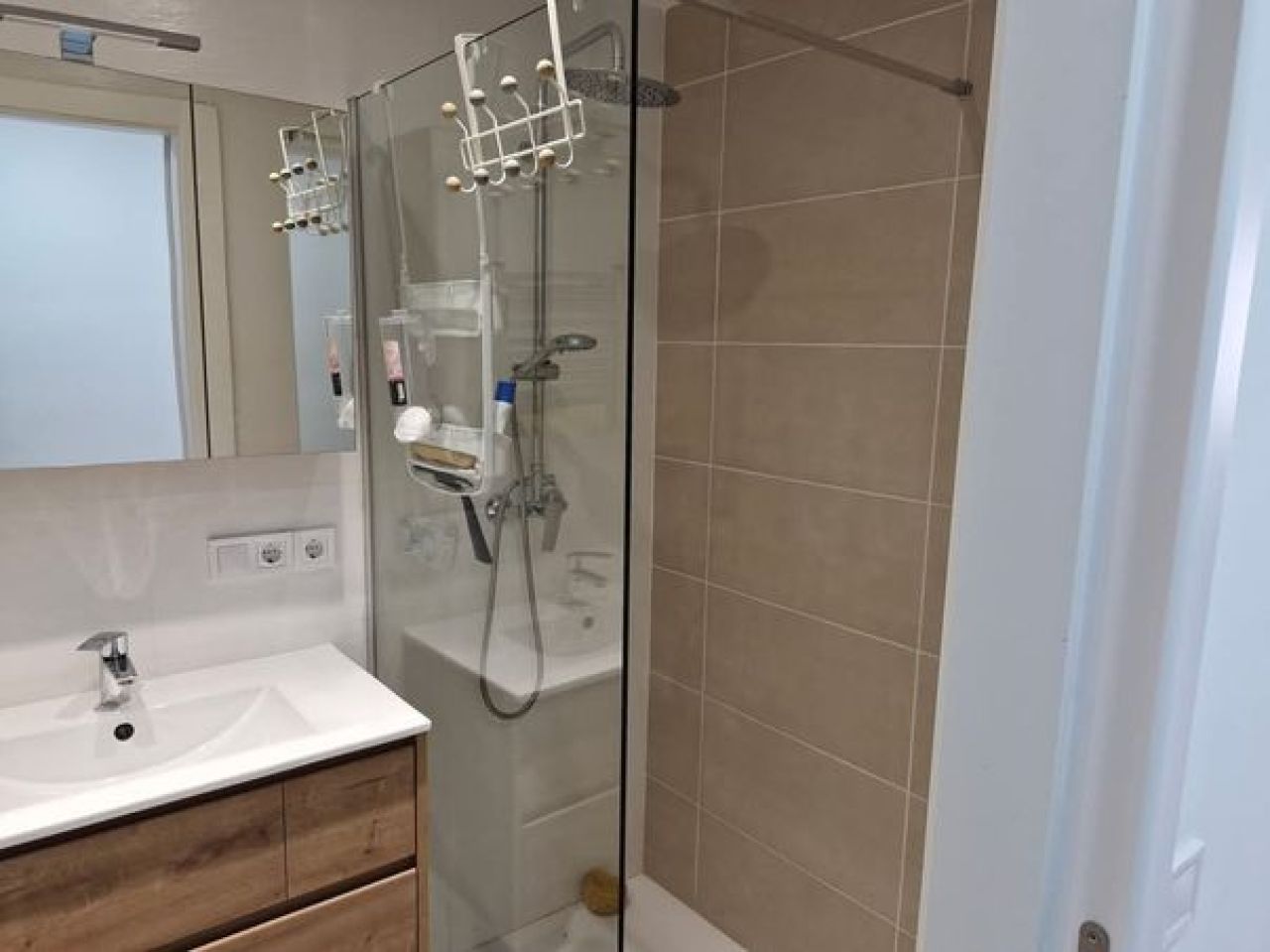 Arenal, large apartment with sea view