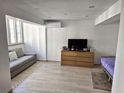 Arenal, large apartment with sea view