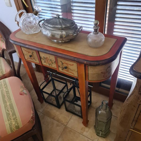 Außergewöhnliche Karaffe aus geschliffenem Glas - Retro-neues Design für heute