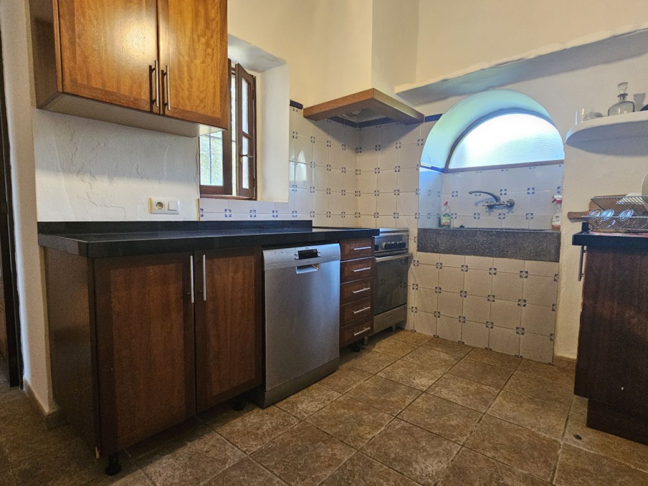 Authentic and lovingly renovated finca, pool, central heating, energy-efficient, no AC