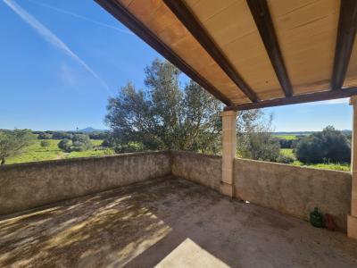 Authentic and lovingly renovated finca, pool, central heating, energy-efficient, no AC