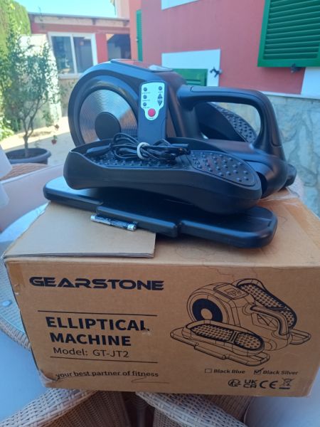 Automatic pedal machine