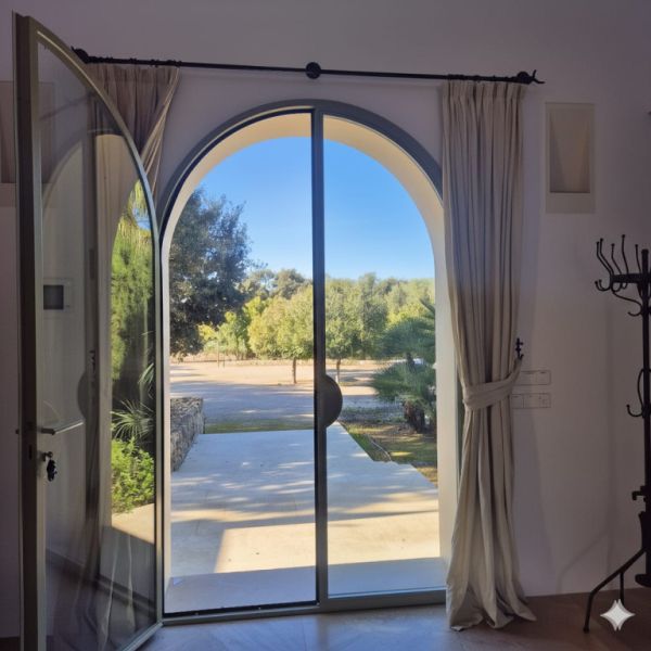 Avantgarde und Natur: Luxusvilla mit Panoramablick zwischen Porto Colom und Manacor