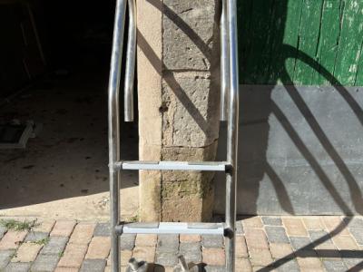 Escalera de baño, escalera de piscina sin usar, acero inoxidable