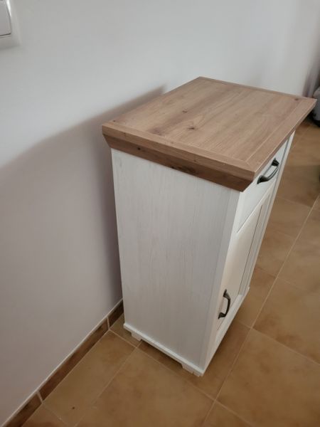 Badschrank neu nur zusammengebaut  Standort Cales de Mallorca
