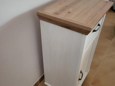 Badschrank neu nur zusammengebaut  Standort Cales de Mallorca