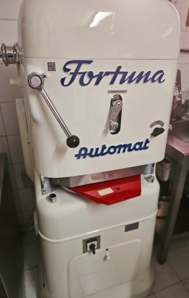 Bakery equipment, Fortuna press