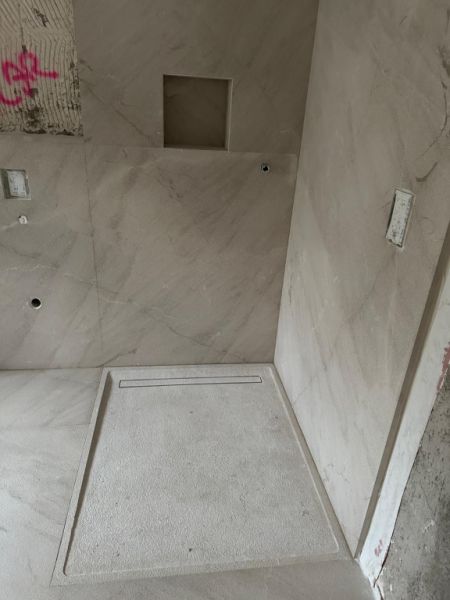 Bauprofi für Wohnungsbau und Renovierungen