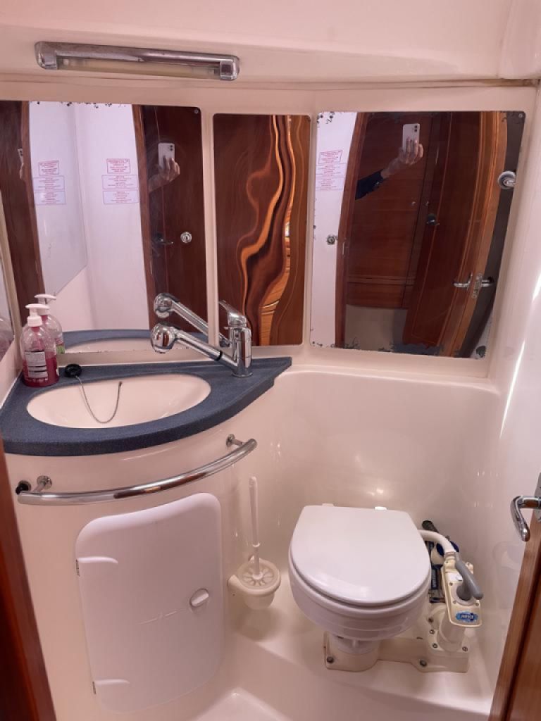 Bavaria Cruiser 39 Sailboat, mooring takeover possible