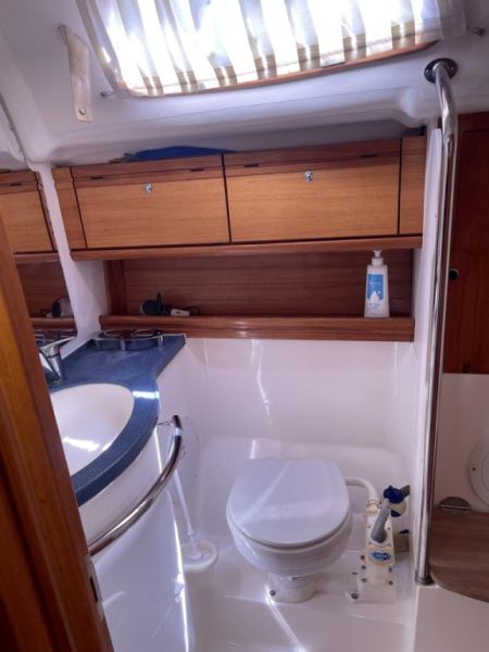 Bavaria Cruiser 39 Sailboat, mooring takeover possible