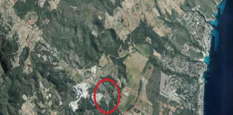 Buildable plot with project near Portocolom