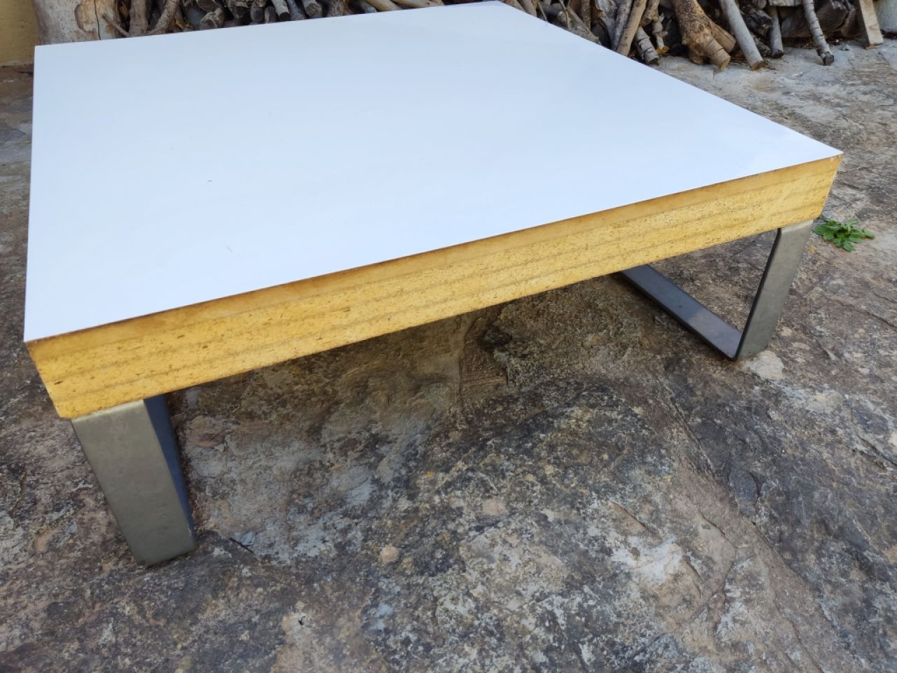 Side table / Terrace table