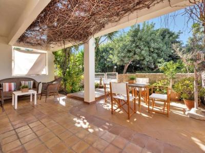 Bendinat , con acceso a la playa