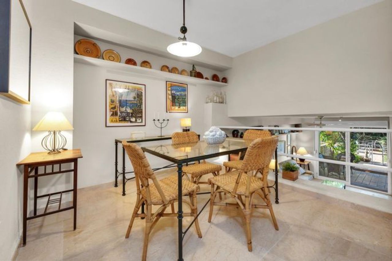 Bendinat , con acceso a la playa