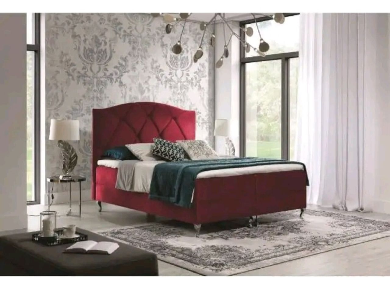 Bett mit Einbauschrank