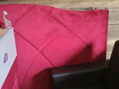 Bett mit Einbauschrank