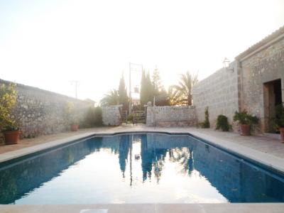 Biete Poolreinigung im Südosten an...