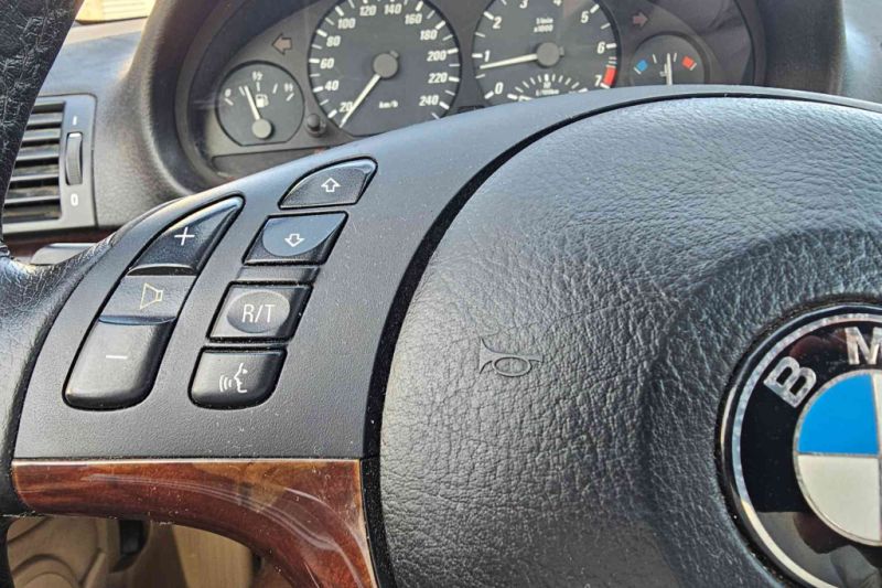 BMW 325Ci Convertible (2005) – Spanish Registration – Top Condition – €7,990 negotiable