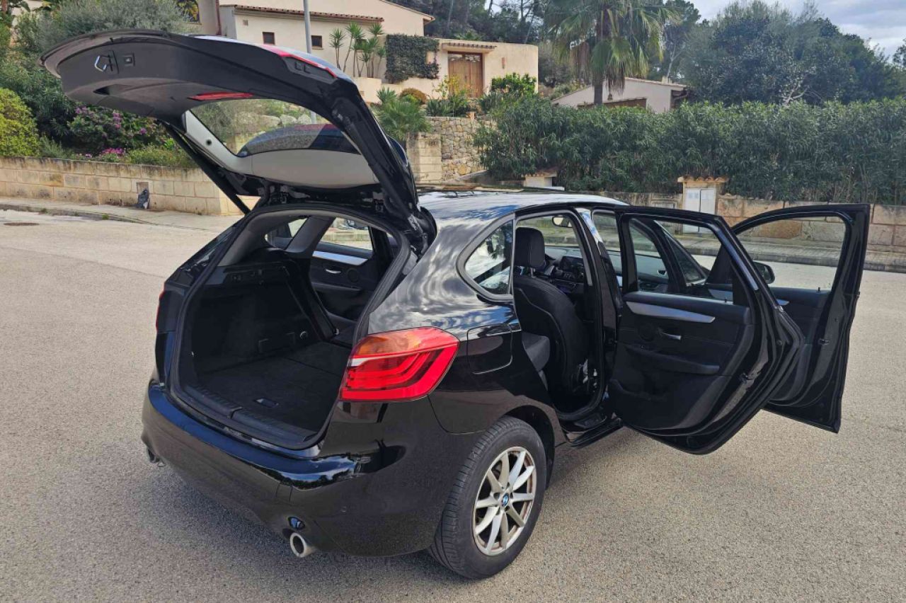 BMW 2 Series Active Tourer 218d - Sport Line