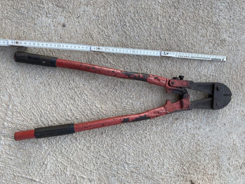 Bolts/Shroud Cutters