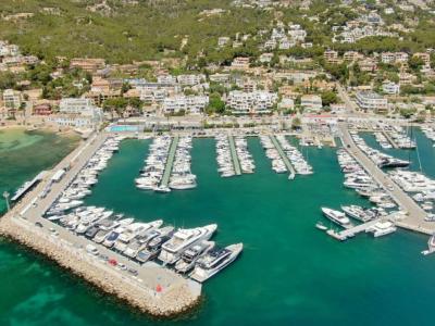 Boot mit Liegeplatz in Port de Andratx