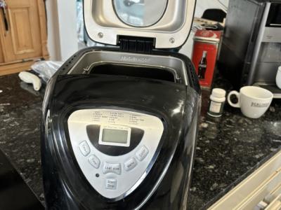 Fully automatic bread maker Princess