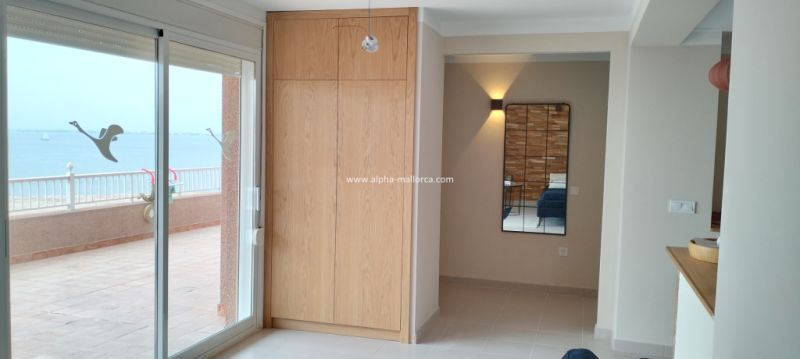 CALA BLAVA: 1 SZ-Wohnung mit 180º-Meerblick in 1. Linie