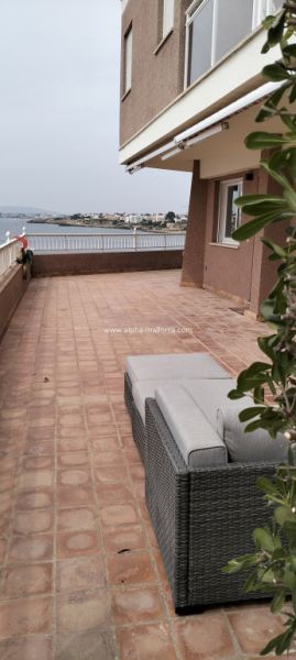 CALA BLAVA: 1 SZ-Wohnung mit 180º-Meerblick in 1. Linie