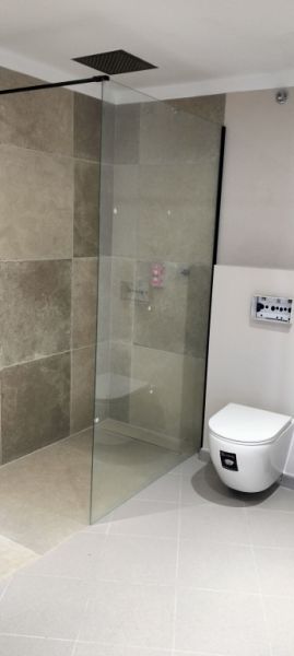 CALA BLAVA: 1 SZ-Wohnung mit 180º-Meerblick in 1. Linie