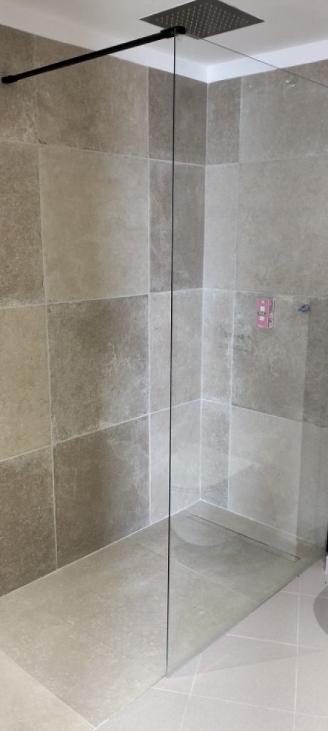 CALA BLAVA: 1 SZ-Wohnung mit 180º-Meerblick in 1. Linie