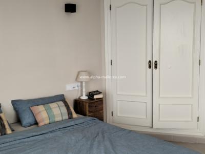 CALA BLAVA: 1 SZ-Wohnung mit 180º-Meerblick in 1. Linie