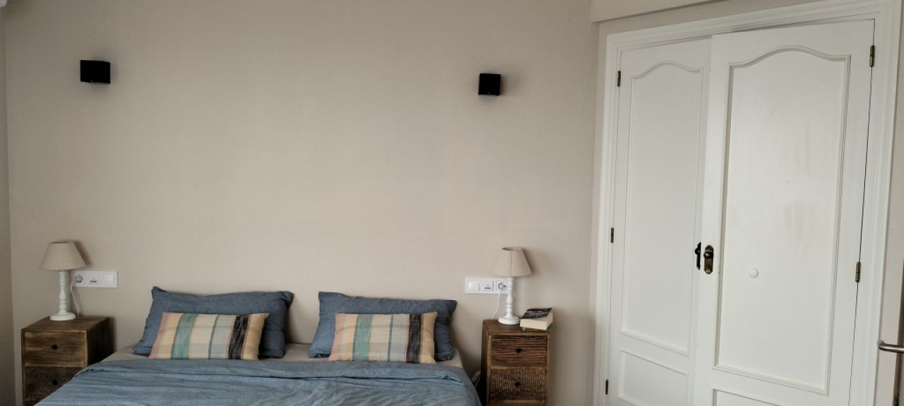 CALA BLAVA: 1 SZ-Wohnung mit 180º-Meerblick in 1. Linie