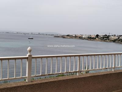 CALA BLAVA: 1 SZ-Wohnung mit 180º-Meerblick in 1. Linie